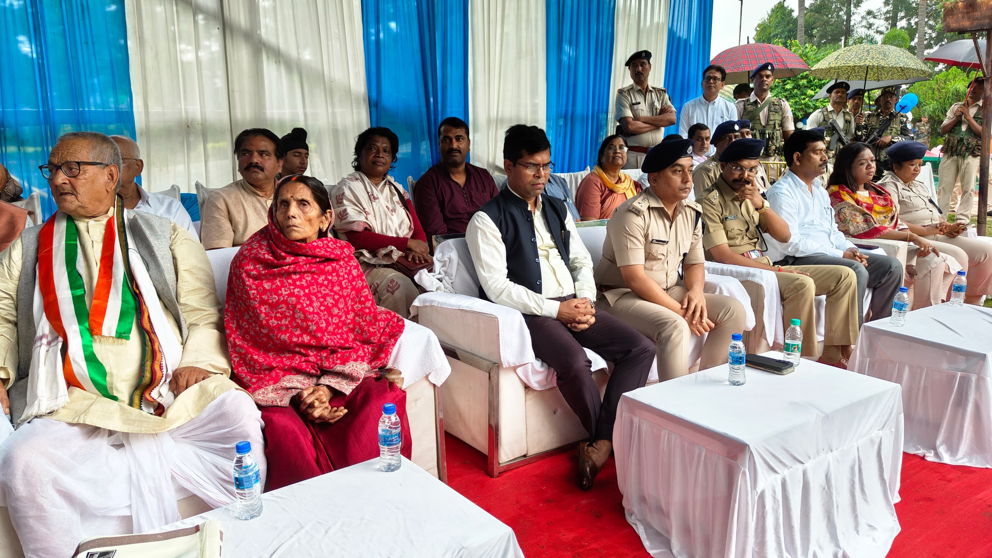 श्रद्धांजलि सभा में उपस्थित अतिथिगण