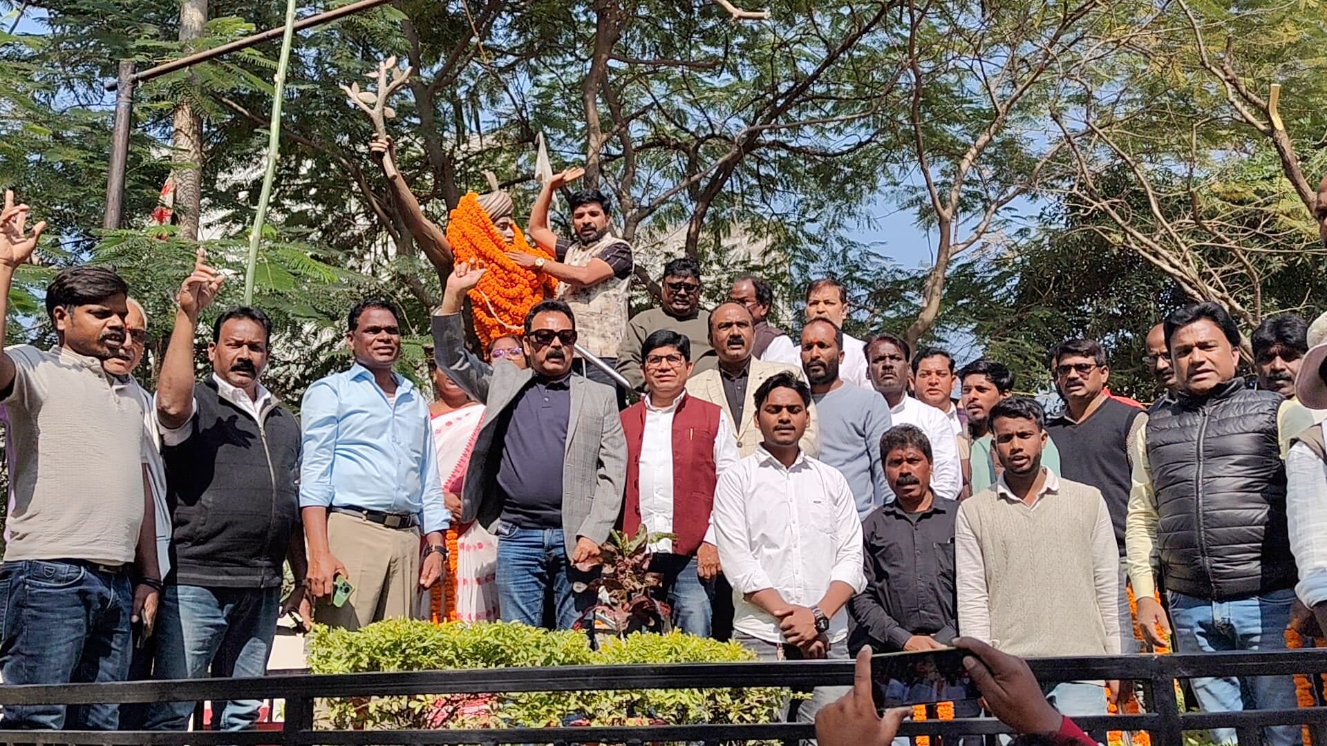 सांसद सुखदेव भगत व अन्य