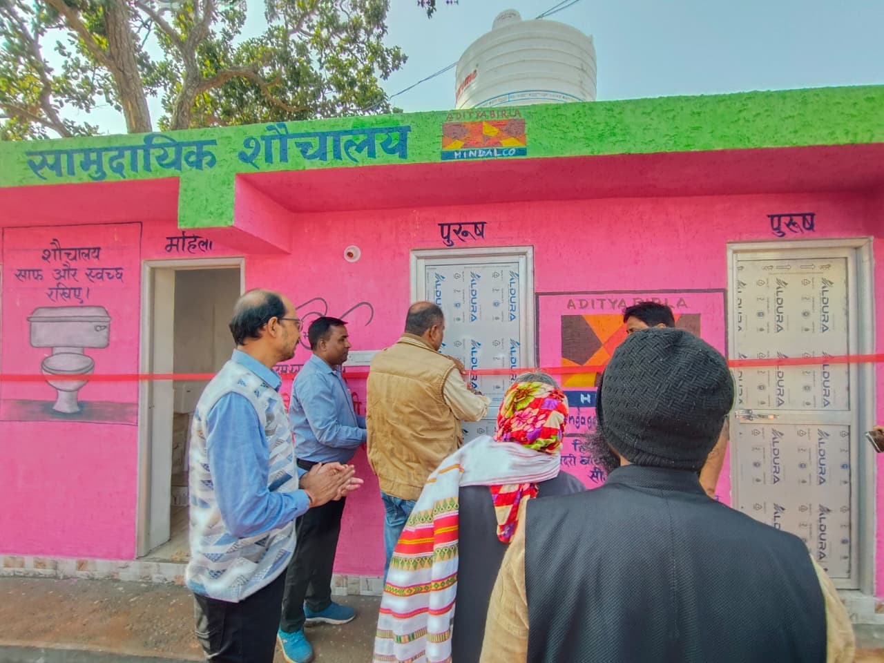 नवनिर्मित शौचालय