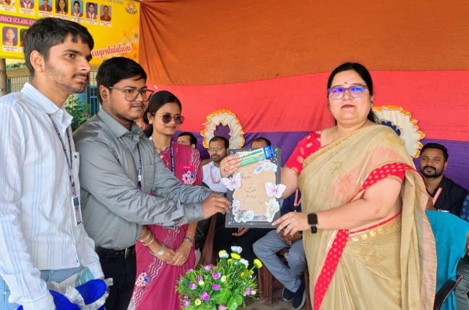 समाज तथा राष्ट्र को शिक्षकों से ढेर सारी आशाएं-प्राचार्या*