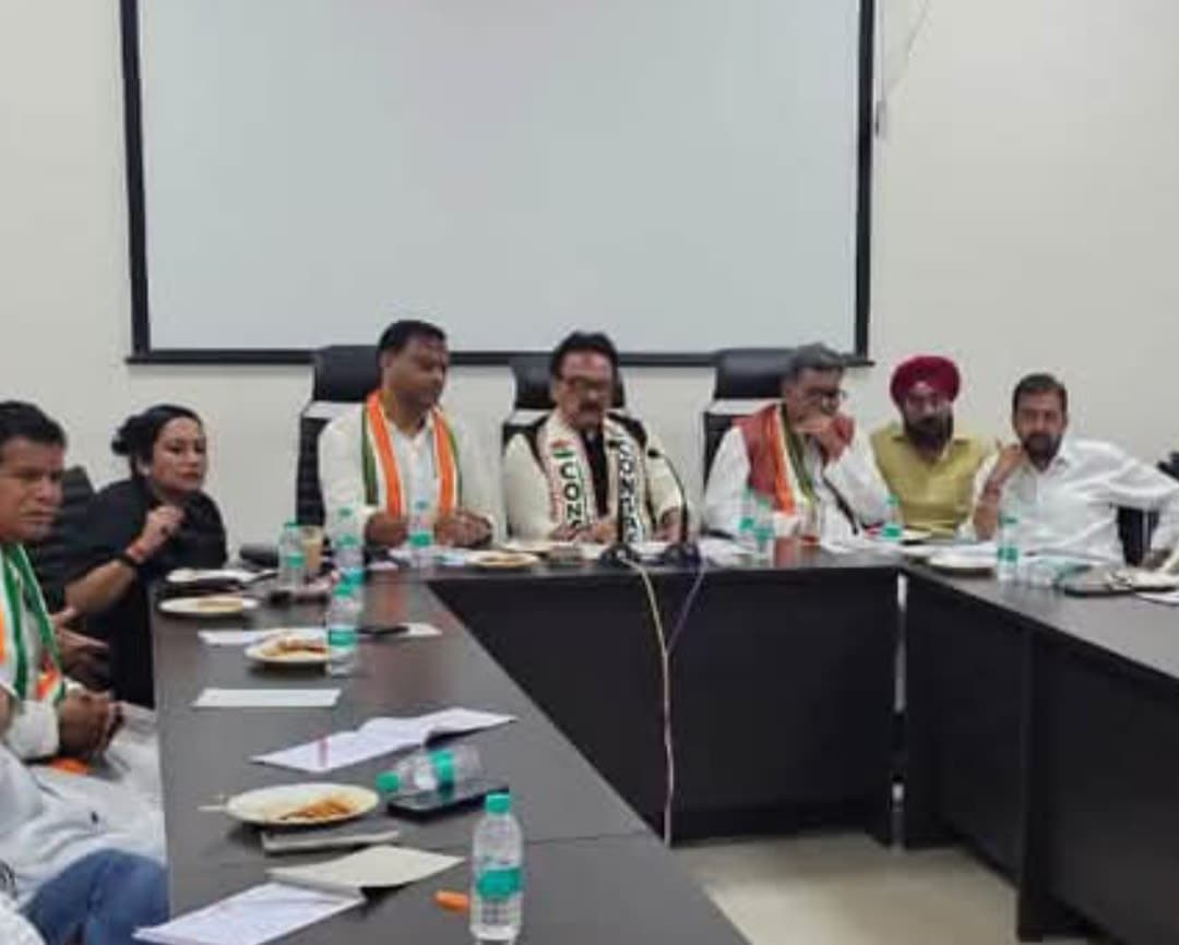 राजीव भवन में PAC की बैठक, सुखदेव भगत ने संगठन को बूथ स्तर तक मजबूत करने पर दिया जोर
