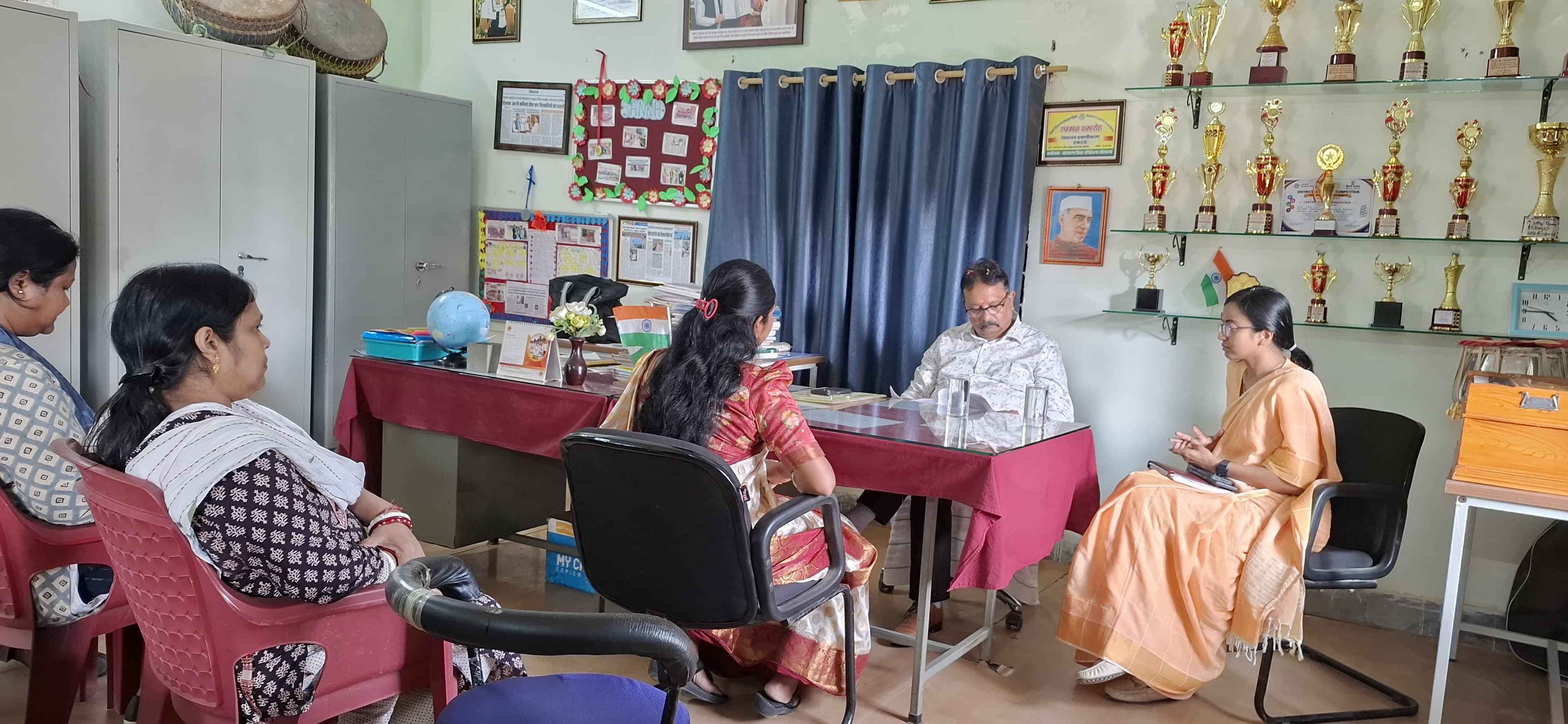 पीएम श्री स्कूलों में शिक्षा की गुणवत्ता परखी, तीन विद्यालयों का सघन निरीक्षण