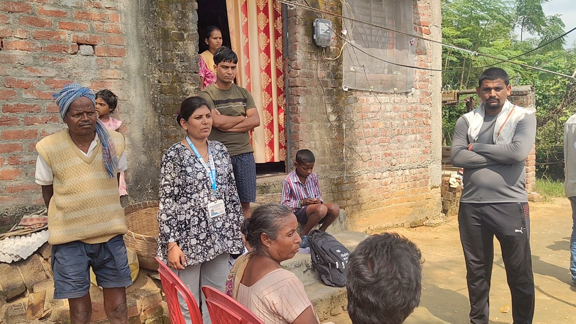 7 साल पहले मृत घोषित महिला अचानक लौटी घर, परिजनों और गांव वालों के उड़ गए होश
