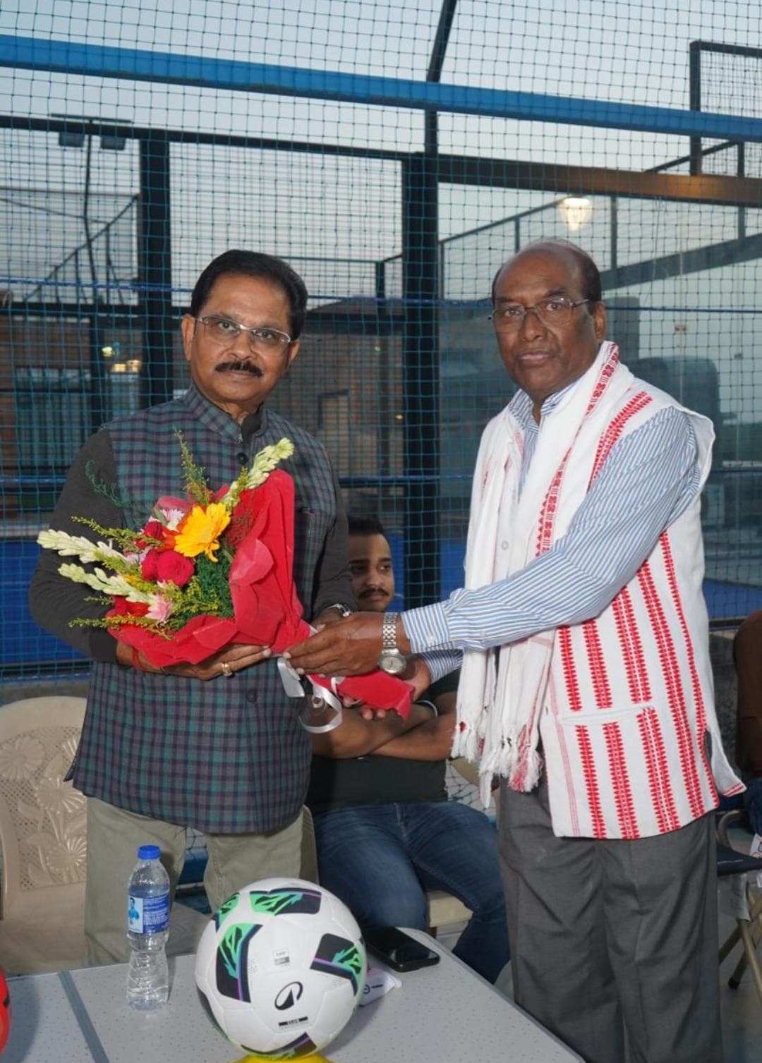 नई दिल्ली में बिरसा मुंडा फुटबॉल टूर्नामेंट की जर्सी लॉन्च