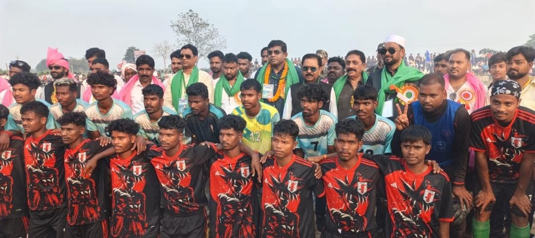 कुर्से में फुटबॉल प्रतियोगिता का समापन, धीरज साहू ने बढ़ाया खिलाड़ियों का उत्साह