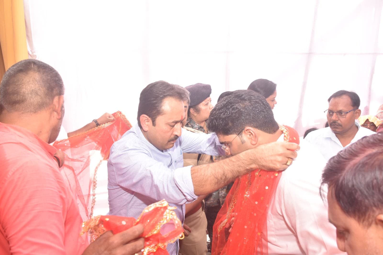 लोहरदगा में पूजा पंडालों से रावण दहन स्थल तक सुरक्षा की पड़ताल, प्रशासन अलर्ट