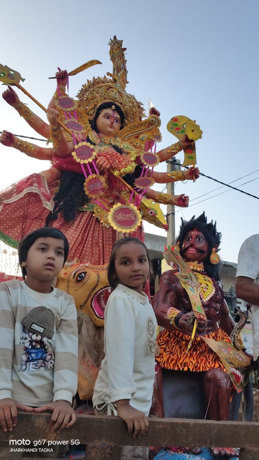 कैरो में दशहरे का उल्लास, तीन स्थानों पर जला रावण का पुतला