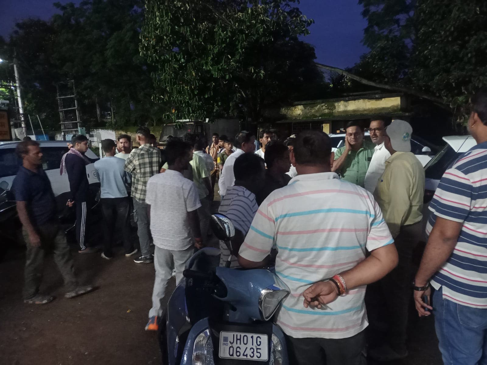 लोहरदगा में व्यवसाई को अज्ञात अपराधियों ने मारी गोली, मौत लोहरदगा में व्यवसाई को अज्ञात अपराधियों ने मारी गोली, मौत
