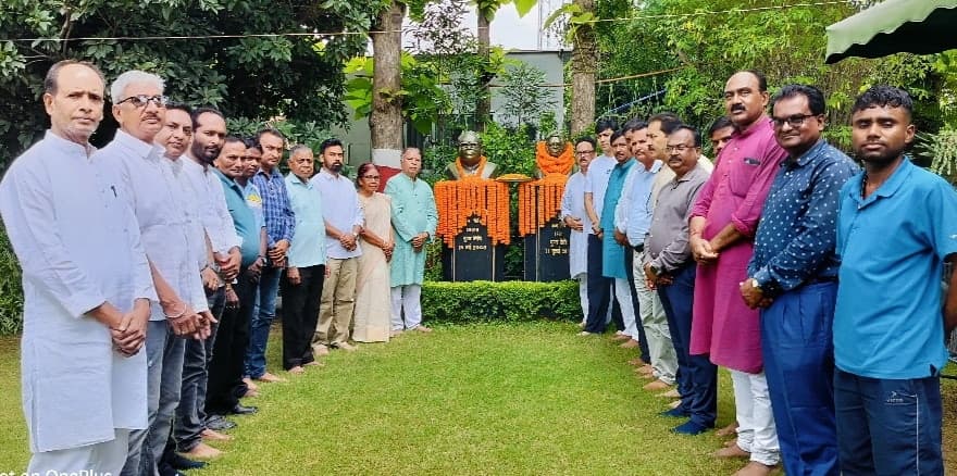 सांसद सुखदेव भगत की माता स्व. बुदिया भगत की पुण्यतिथि पर श्रद्धांजलि सभा आयोजित सांसद सुखदेव भगत की माता स्व. बुदिया भगत की पुण्यतिथि पर श्रद्धांजलि सभा आयोजित