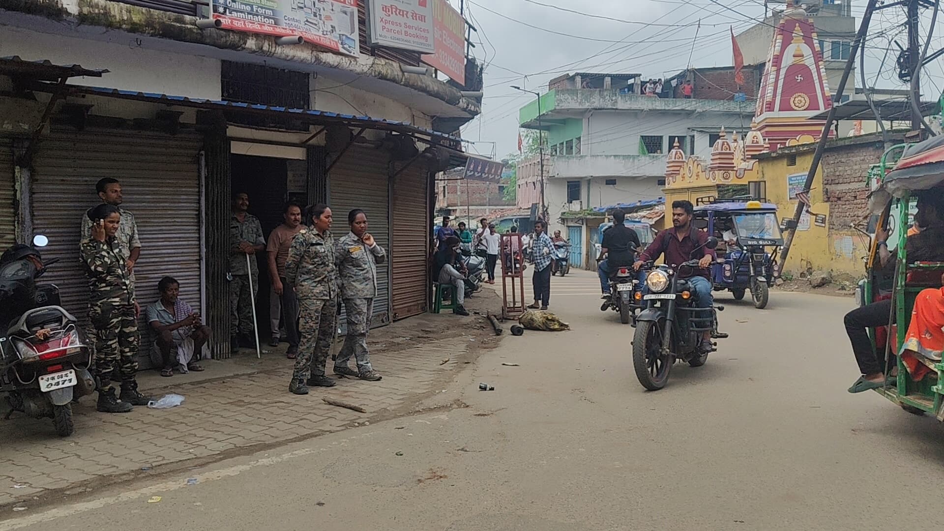 शुभम हत्याकांड के विरोध में लोहरदगा बंद का व्यापक असर, शहर से गांव तक बाजार रहे बंद शुभम हत्याकांड के विरोध में लोहरदगा बंद का व्यापक असर, शहर से गांव तक बाजार रहे बंद