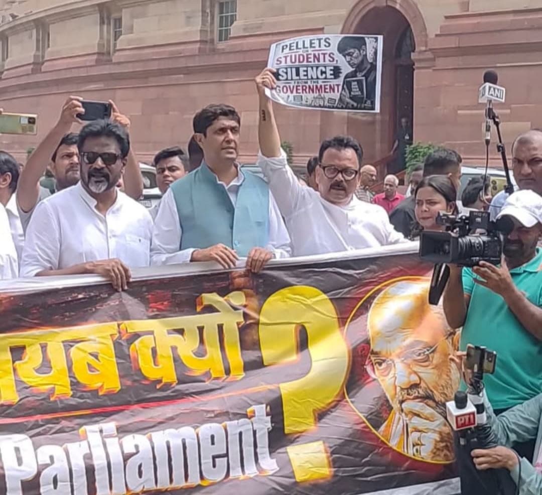 लोहरदगा सांसद सुखदेव भगत ने केंद्र पर साधा निशाना, बोले- जवाबदेही से नहीं बच सकती मोदी सरकार लोहरदगा सांसद सुखदेव भगत ने केंद्र पर साधा निशाना, बोले- जवाबदेही से नहीं बच सकती मोदी सरकार