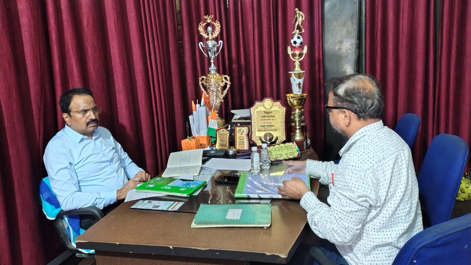 अकिल एड़पा कार्यक्रम: चुन्नीलाल उच्च विद्यालय का डीडीसी ने किया निरीक्षण अकिल एड़पा कार्यक्रम: चुन्नीलाल उच्च विद्यालय का डीडीसी ने किया निरीक्षण