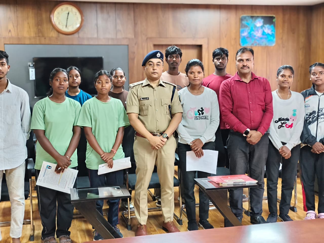 लोहरदगा के 10 कराटे खिलाड़ी राष्ट्रीय यूथ गेम्स के लिए चयनित लोहरदगा के 10 कराटे खिलाड़ी राष्ट्रीय यूथ गेम्स के लिए चयनित