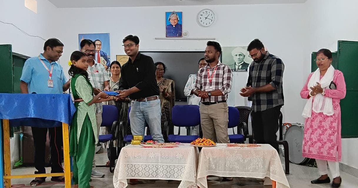 बच्चों की राखियां पहुंचेंगी सीमा पर तैनात जवानों तक बच्चों की राखियां पहुंचेंगी सीमा पर तैनात जवानों तक