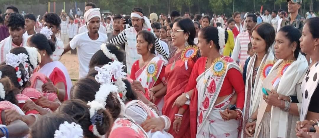 जितिया जतरा में थिरके सांसद सुखदेव भगत, संस्कृति संरक्षण का दिया संदेश जितिया जतरा में थिरके सांसद सुखदेव भगत, संस्कृति संरक्षण का दिया संदेश