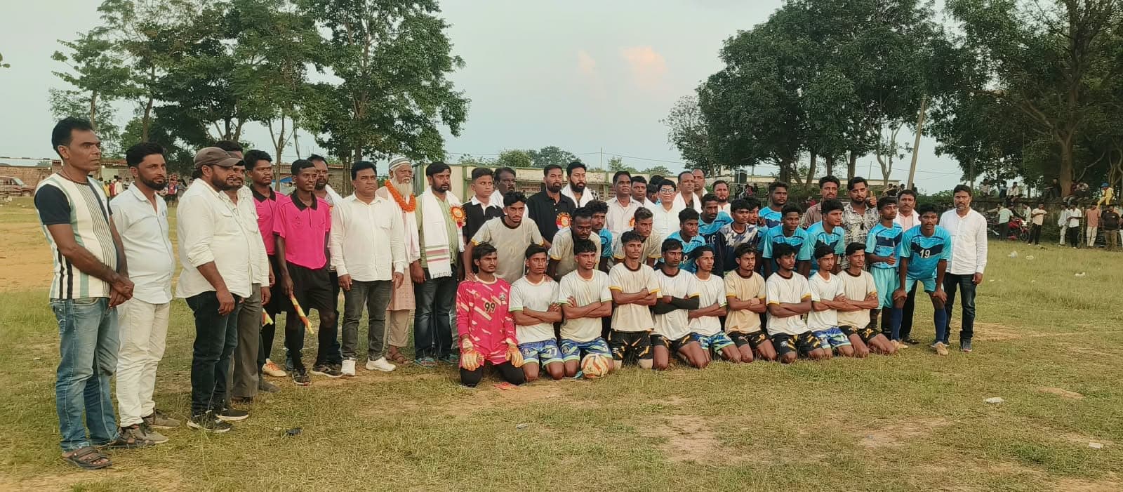 41वें फुटबॉल टूर्नामेंट में NYC FC ने मारी बाजी, पेनल्टी शूटआउट में जीता खिताब 41वें फुटबॉल टूर्नामेंट में NYC FC ने मारी बाजी, पेनल्टी शूटआउट में जीता खिताब